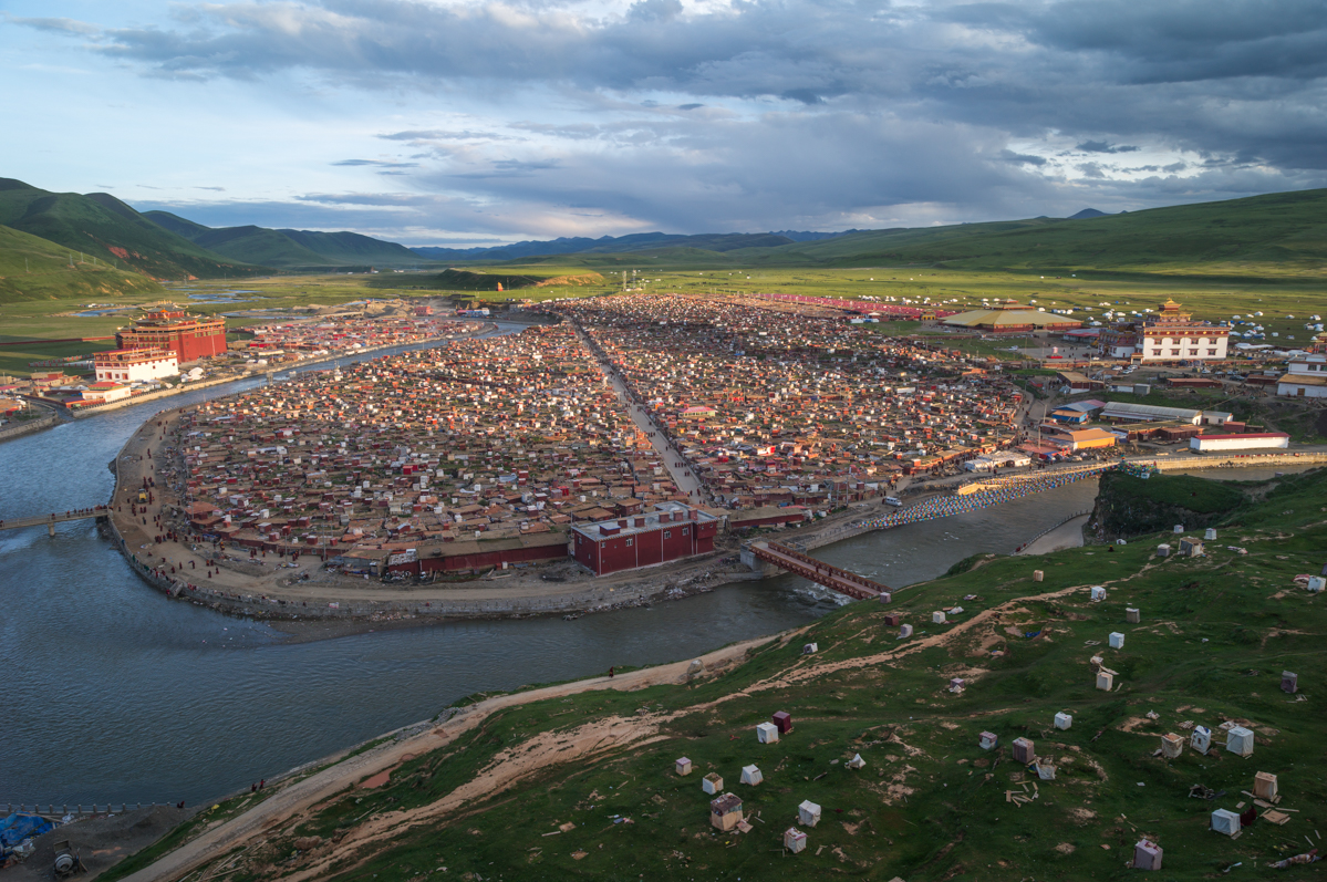 Travel Sichuan - Yaqing Temple